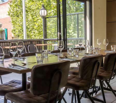 Universal Restaurant - Carlton, VIC