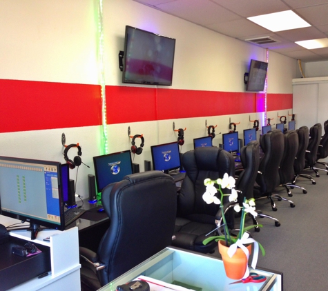 Cyber City Lan Center - Los Angeles, CA