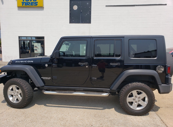 Advanced Glass Tinting - Norfolk, VA. 2017 Jeep Wrangler 
