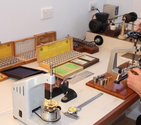 Melbourne Antique Clock Repairs - Brunswick, VIC
