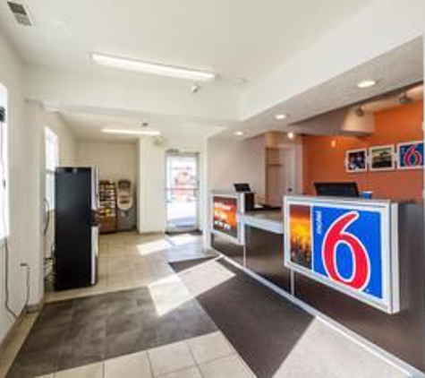 Motel 6 - Indianapolis, IN