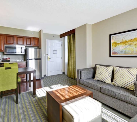 Homewood Suites by Hilton Dulles Int'l Airport - Herndon, VA