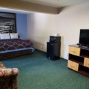 Super 8 by Wyndham Bentonville - Hotels