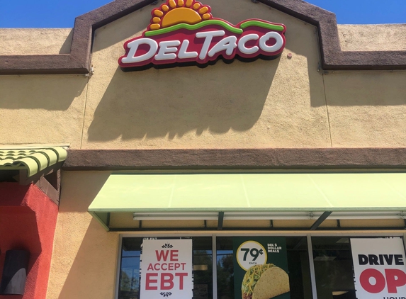 Del Taco - Anaheim, CA