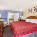 Days Inn by Wyndham College Park Airport Best Road - Motels