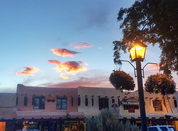 Indian Hills Inn-Taos Plaza - Taos, NM