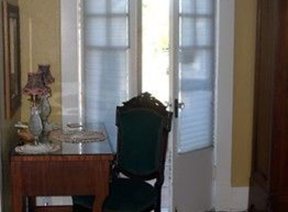 The Villa Bed & Breakfast - Galveston, TX