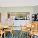 Super 8 by Wyndham Belgrade/Bozeman Airport - Motels