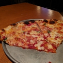 East Glisan Pizza Lounge - Pizza