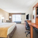 Days Inn by Wyndham Altus - Motels