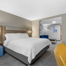 Holiday Inn Express & Suites Charlotte by IHG - Hotels