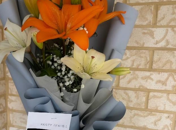 Jazmine Flowers and Gifts - Bertram, WA. Not what I paid for