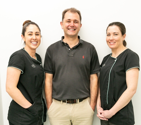 Jones Dental - Unanderra, NSW. Unanderra's Friendly team