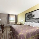 Super 8 by Wyndham Colorado City - Hotels
