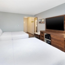 Hampton Inn & Suites St. Cloud, MN