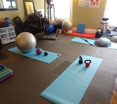 Rockthatbody Nutrition & Wellness Over 50 - Boston, MA. Circuit Training is just one modality of training I use.