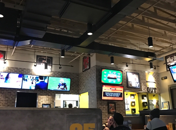Buffalo Wild Wings - Carbondale, IL