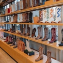 Ariat - Clothing Stores