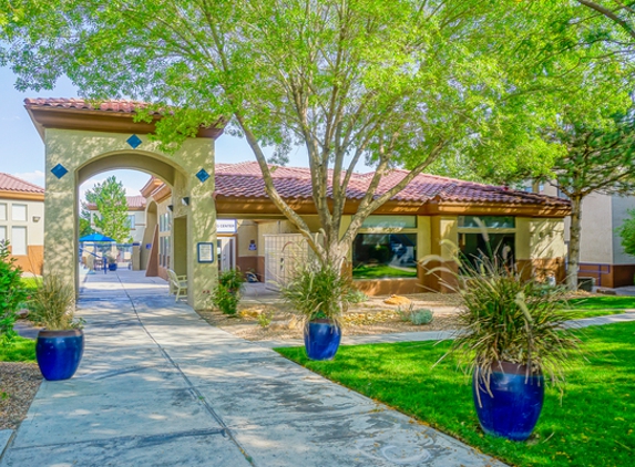 Ventana Canyon Apartments - Albuquerque, NM