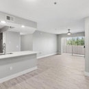 Lennox Apartments - Apartments