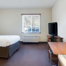 WoodSpring Suites Baton Rouge East I-12 - Lodging
