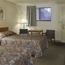 Travelodge by Wyndham Great Bend - Hotels