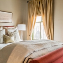 Clarendon Square - Hotels