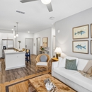 HōM at River Hills - Apartments