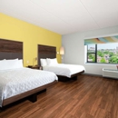 Tru by Hilton Baltimore Harbor East - Hotels
