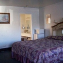 Holiday Lodge - Motels