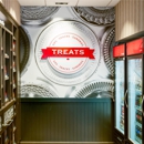 Hampton Inn & Suites by Hilton Seattle/Northgate - Hotels