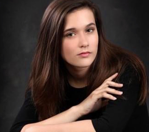 Cutting Edge Photo & Studio - Raleigh, NC. High School Senior