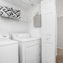 Bennington Pond Apartments - Apartments