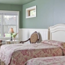 Colonial Inn At Historic Smithville - Bed & Breakfast & Inns